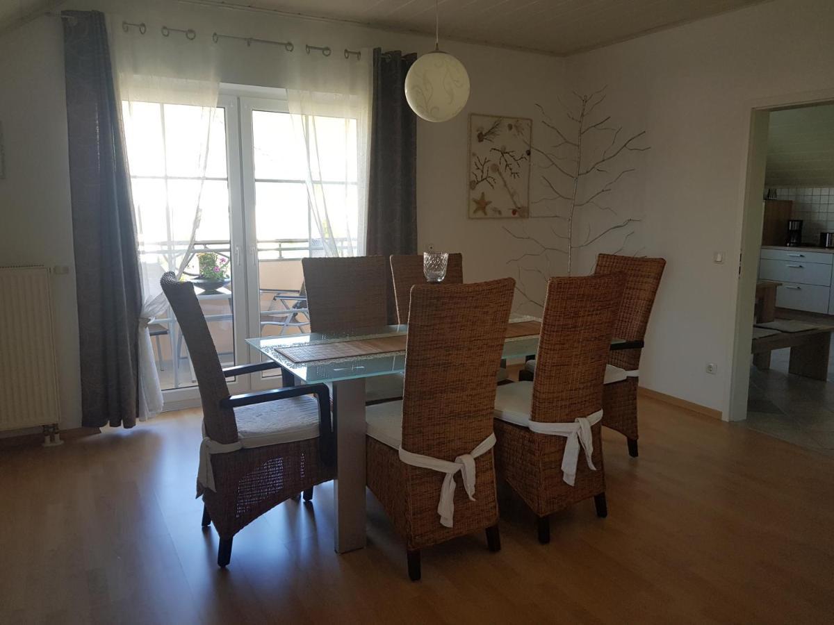 Ferienwohnung Toni Mit Balkon Und Garten Pemfling 외부 사진